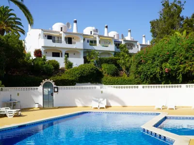 Search and Stay destination Carvoeiro, Faro - Portugal from AU$ 113. Girod (CRV145)