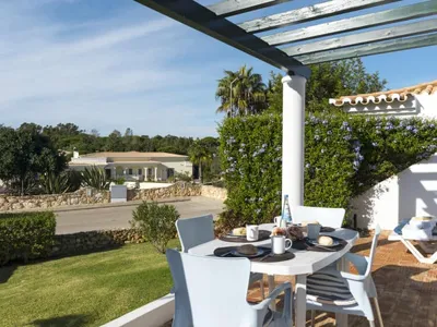 Search and Stay destination Lagoa, Faro - Portugal from AU$ 156. Quinta do Rosal (CRV121)