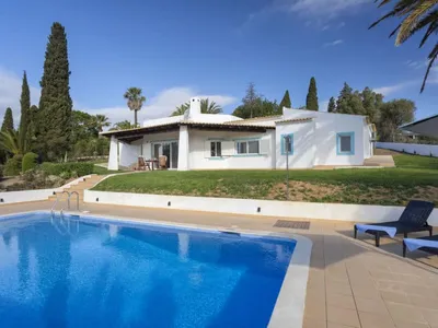 Search and Stay destination Portimão, Faro - Portugal from AU$ 404. Be Grateful