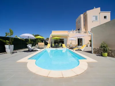 Search and Stay destination Parchal, Faro - Portugal from AU$ 175. Bela Vista (PMO130)