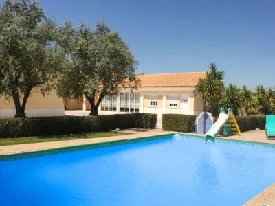 Search and Stay destination Pegões, Setúbal - Portugal from AU$ 203. Quinta Dahlia
