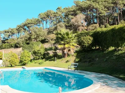 Search and Stay destination Colares, Lisbon - Portugal from AU$ 378. Oliveiras House (CLE150)