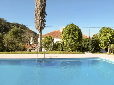 Search and Stay destination Colares, Lisbon - Portugal from AU$ 378. Oliveiras House (CLE150)