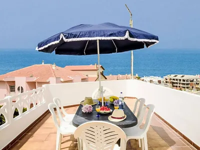 Search and Stay destination Carvoeira, Lisboa - Portugal from AU$ 352. Vila Hortencia