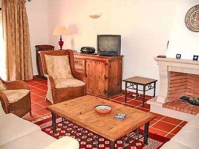 Search and Stay destination Amoreira, Leiria - Portugal from AU$ 481. Praia del Rey Golf Casa