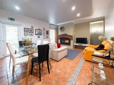 Search and Stay destination Cela, Leiria - Portugal from AU$ 128. D'Olivia (NZE220)