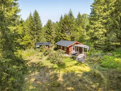 Search and Stay destination Karl Gustav, Hallands län - Sweden from AU$ 76. Dammeberg (HAL033)