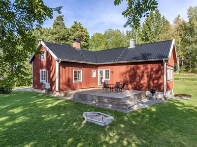 Search and Stay destination Kättilstorp, Västra Götaland County - Sweden from AU$ 75. Aspenäs (VGT100)