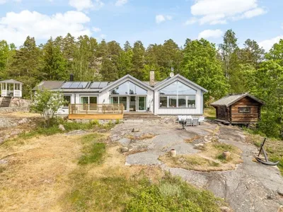Search and Stay destination Gunnebo, Kalmar län - Sweden from AU$ 299. Bergstigen Gunnebo (SND066)