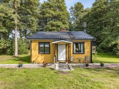 Search and Stay destination Fjälkinge, Skåne län - Sweden from AU$ 109. Kjuge Gula Huset (SKO039)