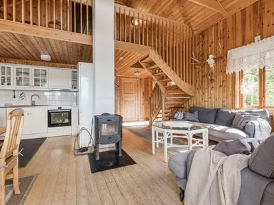 Search and Stay destination Frändefors, Västra Götalands län - Sweden from AU$ 132. Kasen Sjökanten (DAL003)