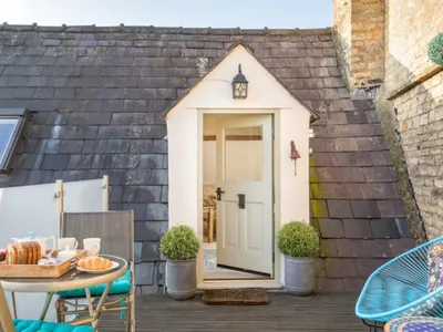 Search and Stay destination Stow-on-the-Wold, England - United Kingdom from AU$ 364. Unique, romantic, grade II listed, dog friendly