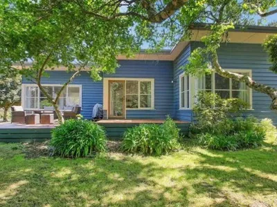 Search and Stay destination Tanybryn, VIC - Australia from AU$ 550. Homestead with private Waterfalls & Rainforest