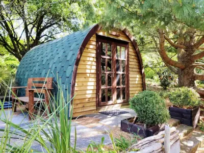 Search and Stay destination Saint Mellion, England - United Kingdom from AU$ 198. 'Juniper' The Cosy Pod