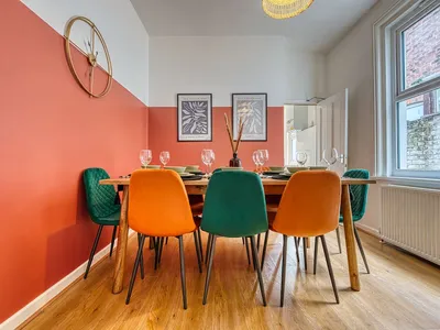 Search and Stay destination Southsea, England - United Kingdom from AU$ 316. Lawrence Manor, 4 Bedroom Spacious Design House, Fast Wifi - Pet Friendly