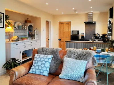 Search and Stay destination Lobhillcross, England - United Kingdom from AU$ 406. Lew Valley Lodge | Self Catering Accommodation