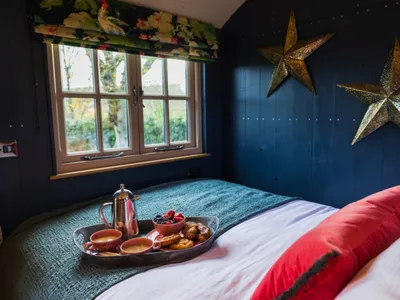 Search and Stay destination Mickleton, England - United Kingdom from AU$ 295. Roundabouts Indulgent Hideaway with Hot Tub in Durham Dales