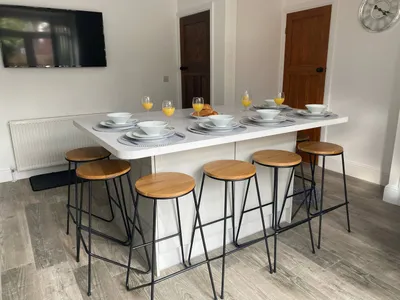 Search and Stay destination South Yorkshire, England - United Kingdom from AU$ 525. Bessie Hosie free Parking* *Racecourse* A1&M18