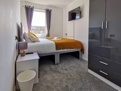 Search and Stay destination Peterborough, England - United Kingdom from AU$ 354. Clayton House