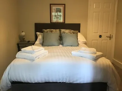 Search and Stay destination Newbridge, England - United Kingdom from AU$ 270. Le Chateau - Double Room with Private Bathroom