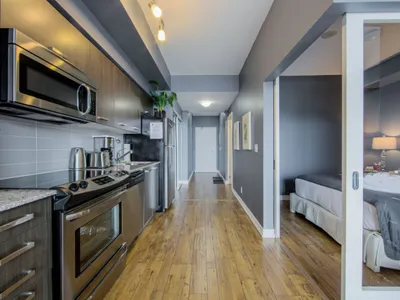 Search and Stay destination Toronto, ON - Canada from AU$ 323. High Floor City View Suite (Sleeps 4) w. Balcony & Kitchen. Parking available.