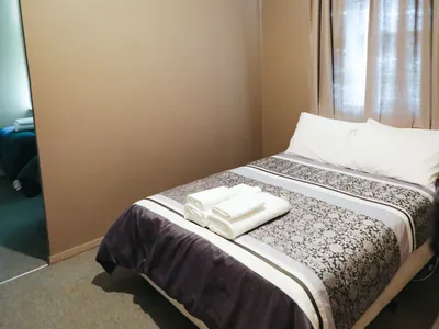 Search and Stay destination Capertee, NSW - Australia from AU$ 161. Royal Hotel Capertee Family Room