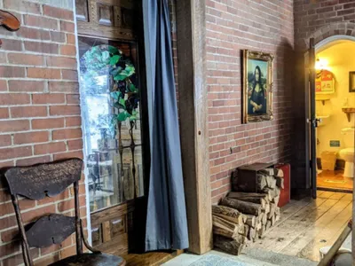Search and Stay destination Mono, ON - Canada from AU$ 133. A Charming, Rustic 150-Year-Old Carriage House