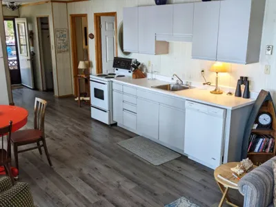 Search and Stay destination Nipissing, ON - Canada from AU$ 390. Amazing Stillar Cottage on Spectacular Wolfe Lake