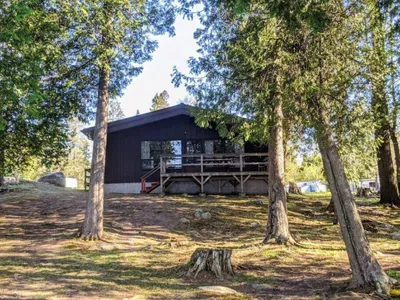 Search and Stay destination Nipissing, ON - Canada from AU$ 254. Outstanding, Beachfront Cottage on Wolfe Lake