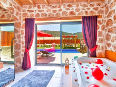 Search and Stay destination Sarıbelen, Antalya - Türkiye from AU$ 180. Villa Düşler Bahçesi