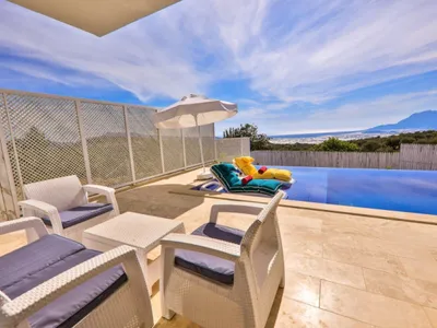 Search and Stay destination Uzumlu, Antalya - Türkiye from AU$ 195. Villa Nur