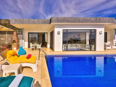 Search and Stay destination Uzumlu, Antalya - Türkiye from AU$ 195. Villa Nur