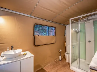 Search and Stay destination Nelly Bay, QLD - Australia from AU$ 250. Safari Tent 2 -  King size