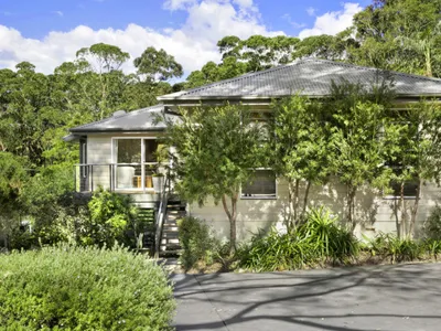 Search and Stay destination South Durras, NSW - Australia from AU$ 300. Durras Beach House