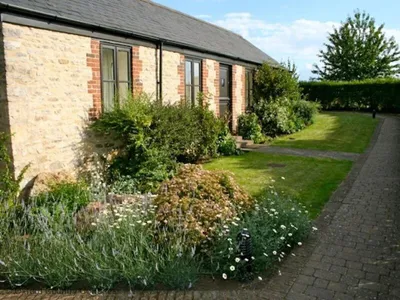 Search and Stay destination Noke, England - United Kingdom from AU$ 445. Teal Cottage at Oxford Country Cottages