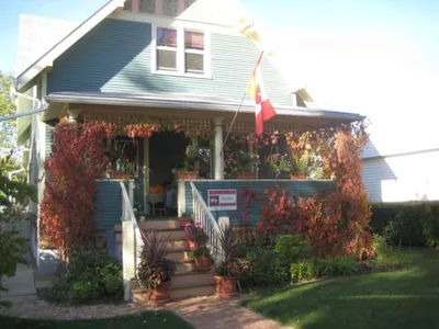 Search and Stay destination Stettler, AB - Canada from AU$ 168. Phoenix House B&B Green Room