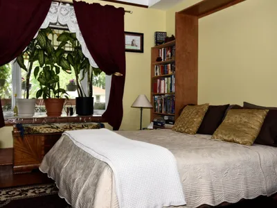 Search and Stay destination Stettler, AB - Canada from AU$ 153. Phoenix House B&B Parlor