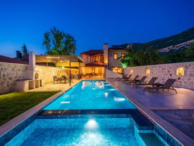 Search and Stay destination Bezirgan, Antalya - Türkiye from AU$ 331. Villa Yanar