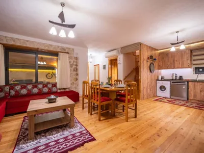 Search and Stay destination Bezirgan, Antalya - Türkiye from AU$ 331. Villa Yanar