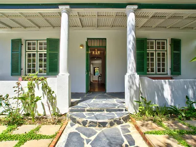 Search and Stay destination Cape Town, WC - South Africa from AU$ 187. Clarkia Cottage