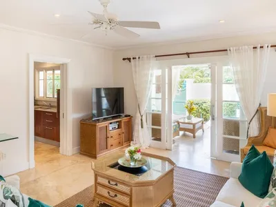 Search and Stay destination Speightstown, Saint Peter - Barbados from AU$ 1,085. Mullins Bay, Hummingbird 16 townhouse