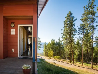 Search and Stay destination Penticton, BC - Canada from AU$ 330. Crooked Tree Guest Suites - The Spruce Suite