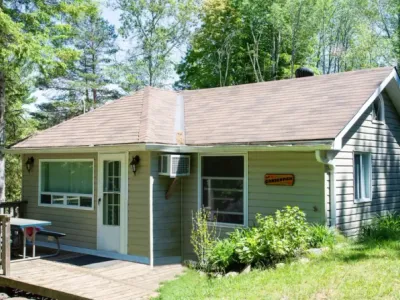 Search and Stay destination Cloyne, ON - Canada from AU$ 314. Gardenview Cottage - Myers Cave Resort