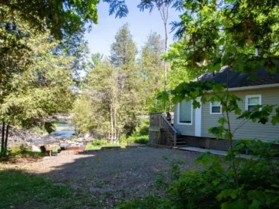 Search and Stay destination Cloyne, ON - Canada from AU$ 384. Riverview Cottage - Myers Cave Resort