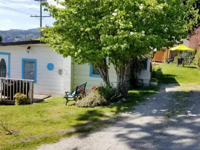 Search and Stay destination Sechelt, BC - Canada from AU$ 209. Blue Waters Cottage