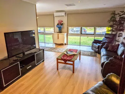 Search and Stay destination Tullamarine, VIC - Australia from AU$ 700. Tullamarine Corporate Share House Accommodation