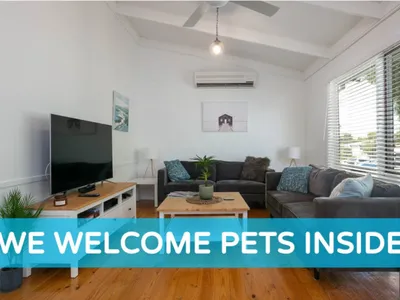 Search and Stay destination Port Elliot, SA - Australia from AU$ 175. 3BR Updated Coastal Beach House in Funky Pt Elliot