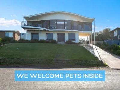 Search and Stay destination Goolwa Beach, SA - Australia from AU$ 285. Architect Designed Beach House with Sweeping Views
