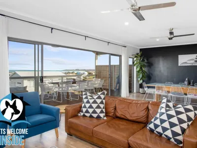 Search and Stay destination Middleton, SA - Australia from AU$ 505. Ultimate in Middleton Coastal Style with Views