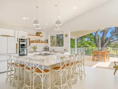 Search and Stay destination Black Head, NSW - Australia from AU$ 1,000. Scapegrace at Black Head